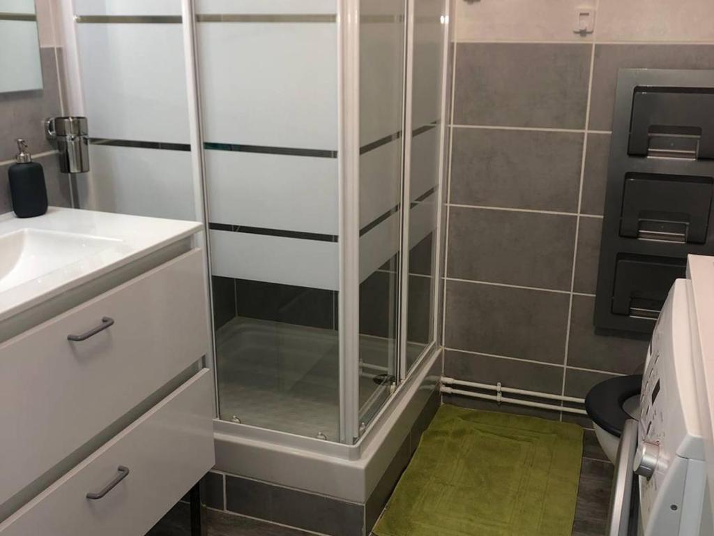 Appartement 2 pièces climatisé, parking privé, proche plage - FR-1-81-535 - 5