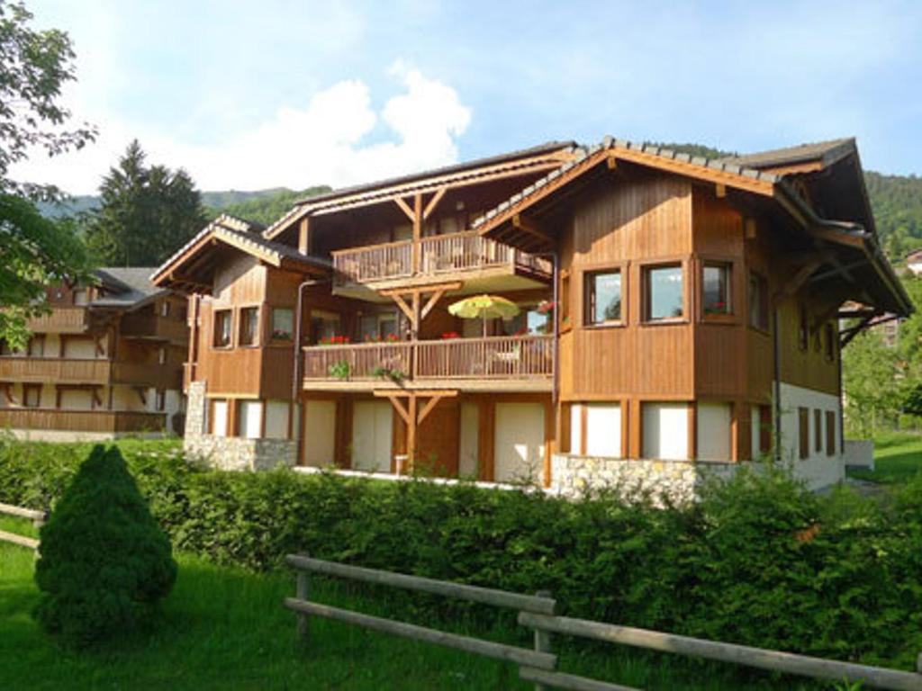 Appartement spacieux 3 pièces avec balcon et garage à Samoëns - FR-1-629-17 - 2