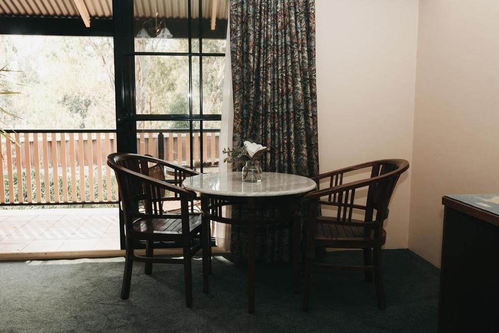 The Lawson Riverside Suites photo