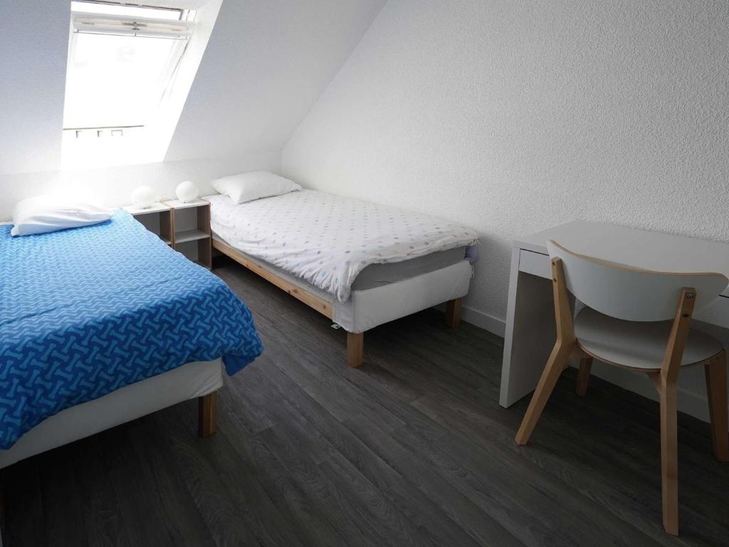 Appartement 3 étoiles à Perros-Guirec, plage de Trestraou, 2-4 pers, parking inclus, proche Thalasso - FR-1-542-44 - 3
