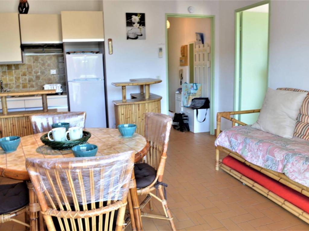 Appartement Climatisé 2P avec Parking, Proche Plage et Commerces à Cavalaire - FR-1-226B-99 - 3