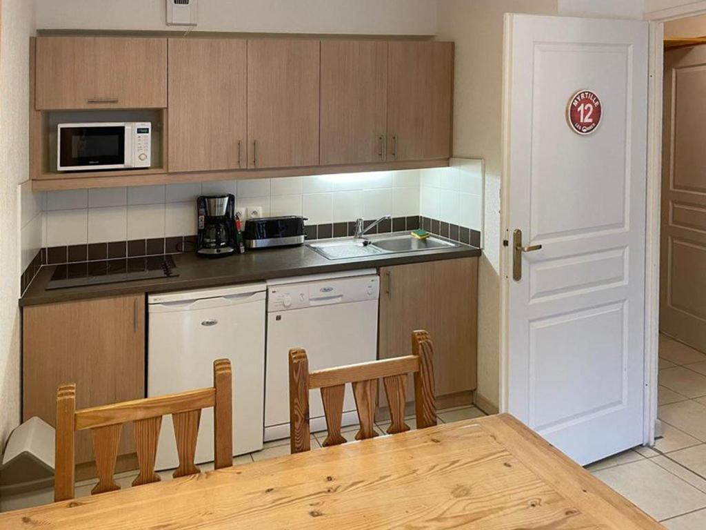 Appartement pour 6 pers. avec balcon et accès piscine aux Orres 1800 - FR-1-322-452 - 2