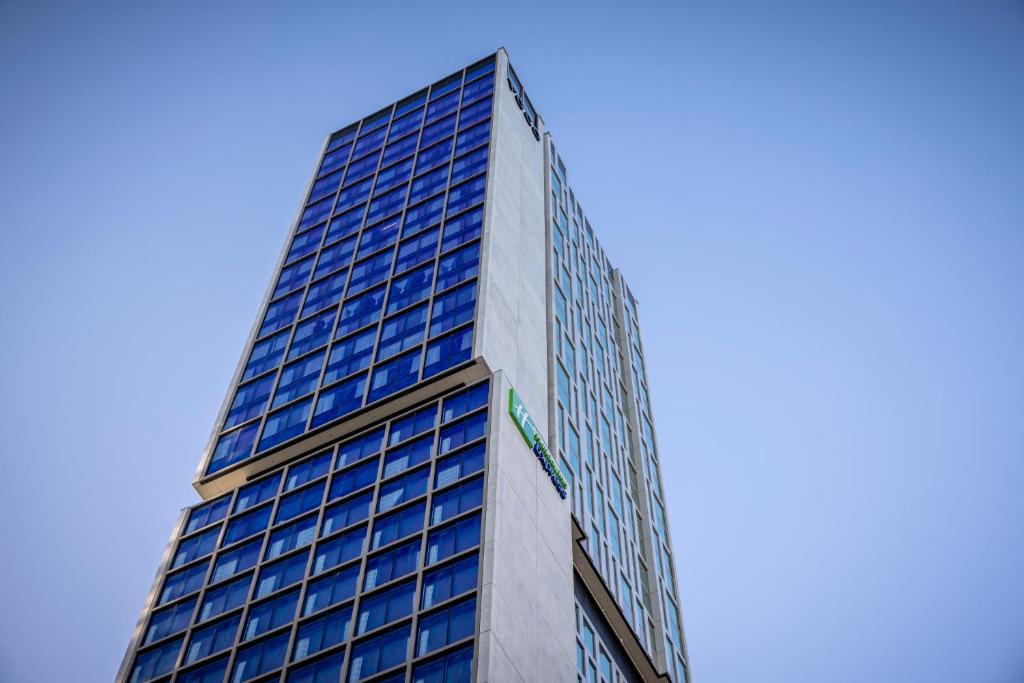 Holiday Inn Express Auckland City Centre photo