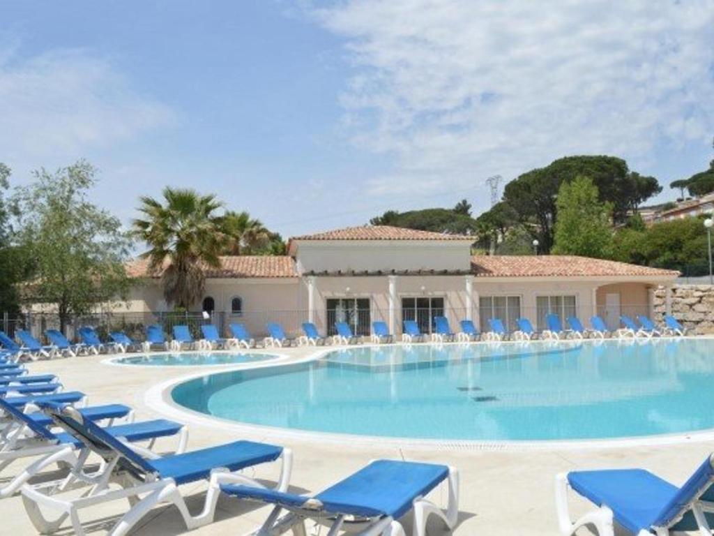 Sainte-Maxime : 3 Pièces, 4 Couchages, Piscine, Calme, Proche Commerces et Aqualand - FR-1-226-476 - 3