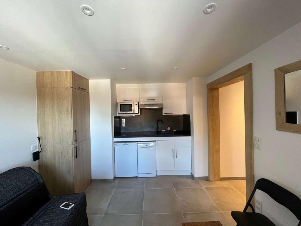 Studio Montagne Rénové, 2 Pers, Proche Pistes et Commerces, Méribel - FR-1-180-572 - 5