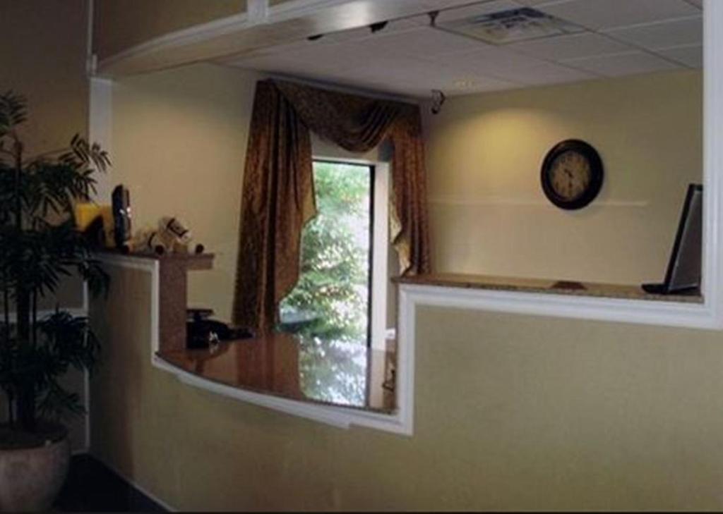 フロント・ロビー