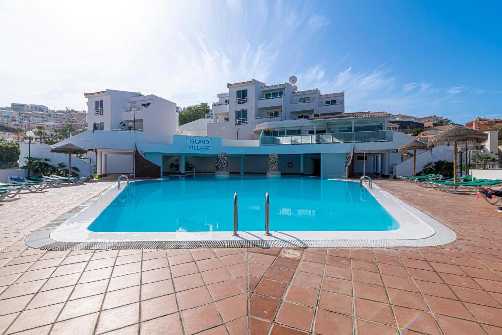 Sun View Apartament - Island Village Heights - 2