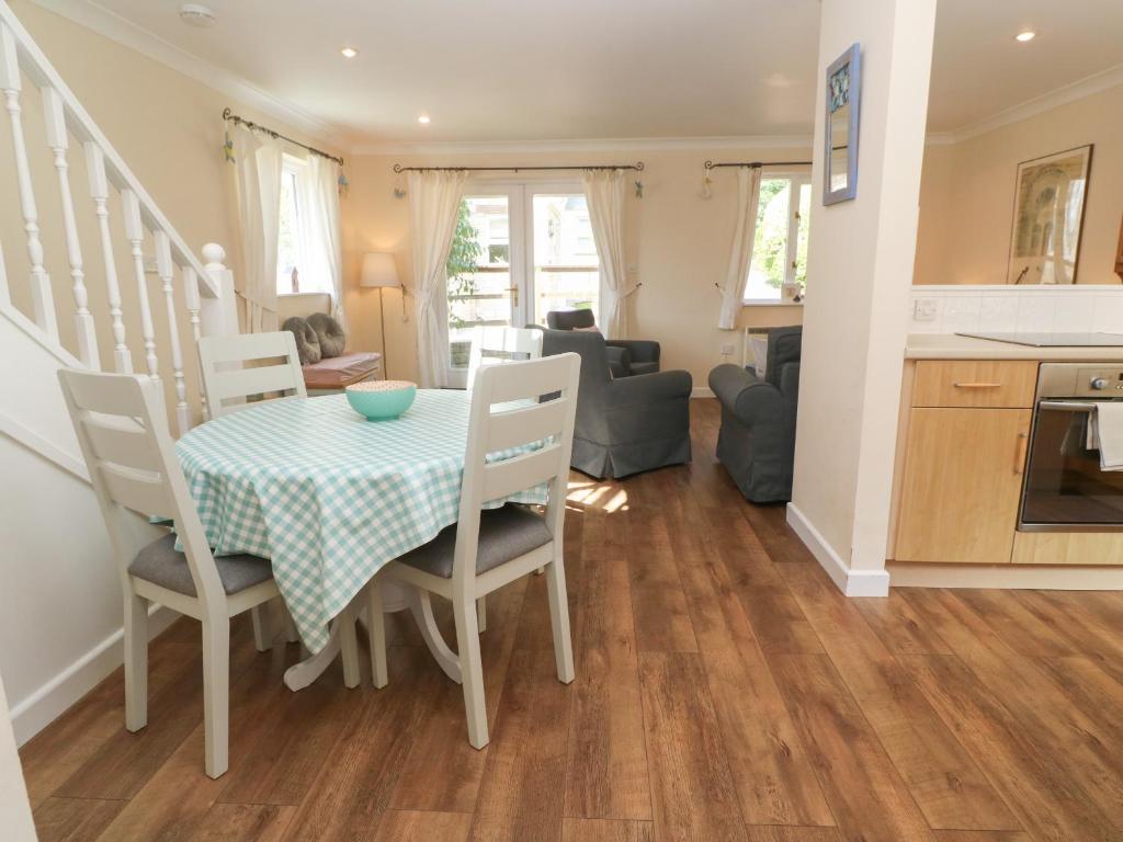 Blackbird Cottage, Falmouth photo 4
