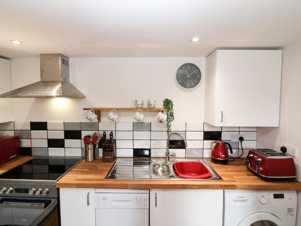 Wisteria Cottage, Marldon photo 6