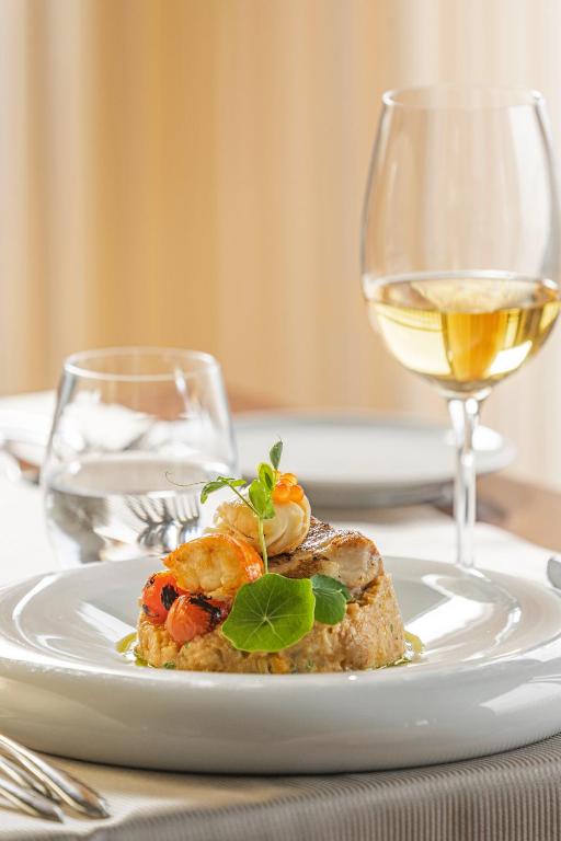 อาหารและเครื่องดื่ม