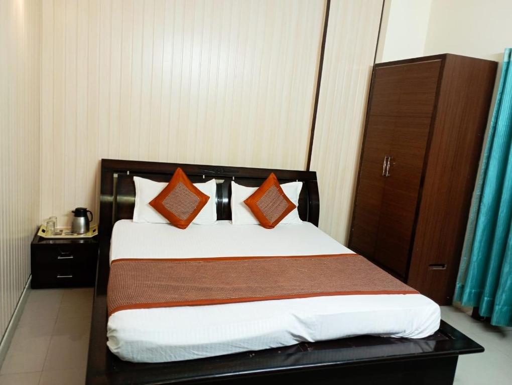 Hotel Home Stay Dwarka photo
