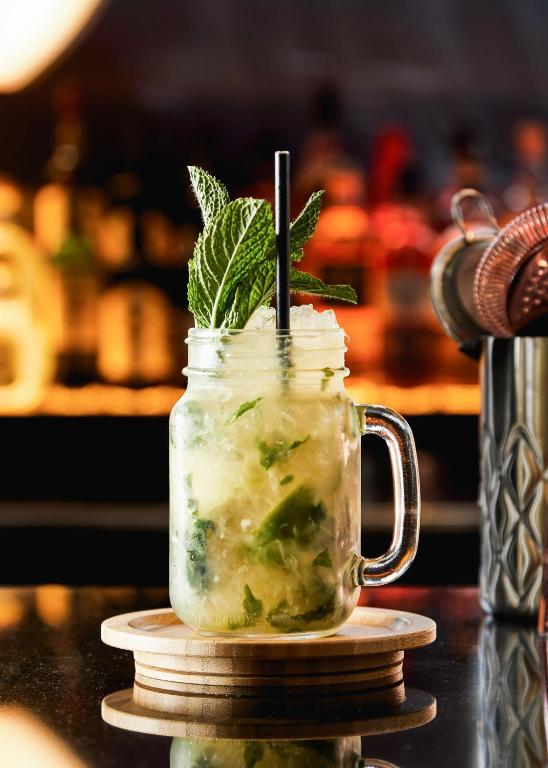 Φαγητό και ποτό