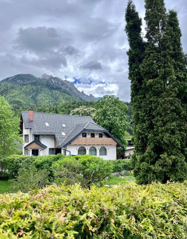 Apartments and Rooms Kaja — Hotel in Kranjska Gora
