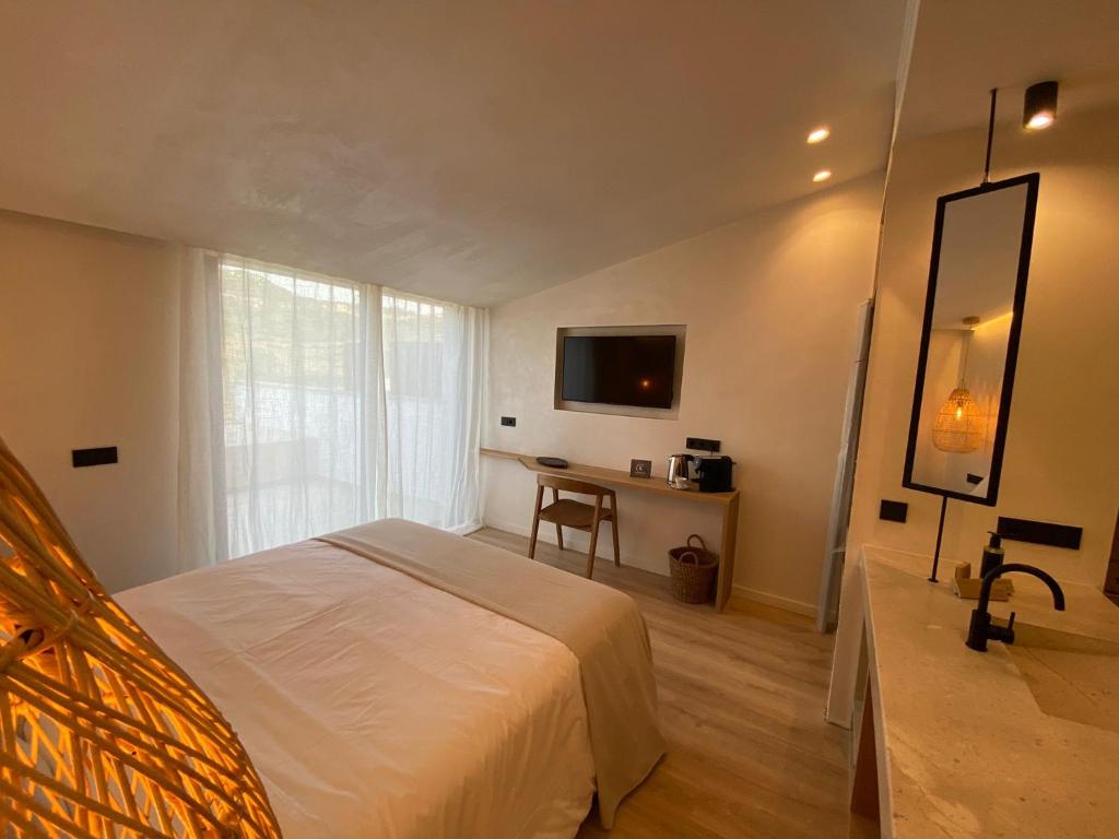 S´Estancia Suites — Hotel rooms in Es Mercadal, Balearic Islands