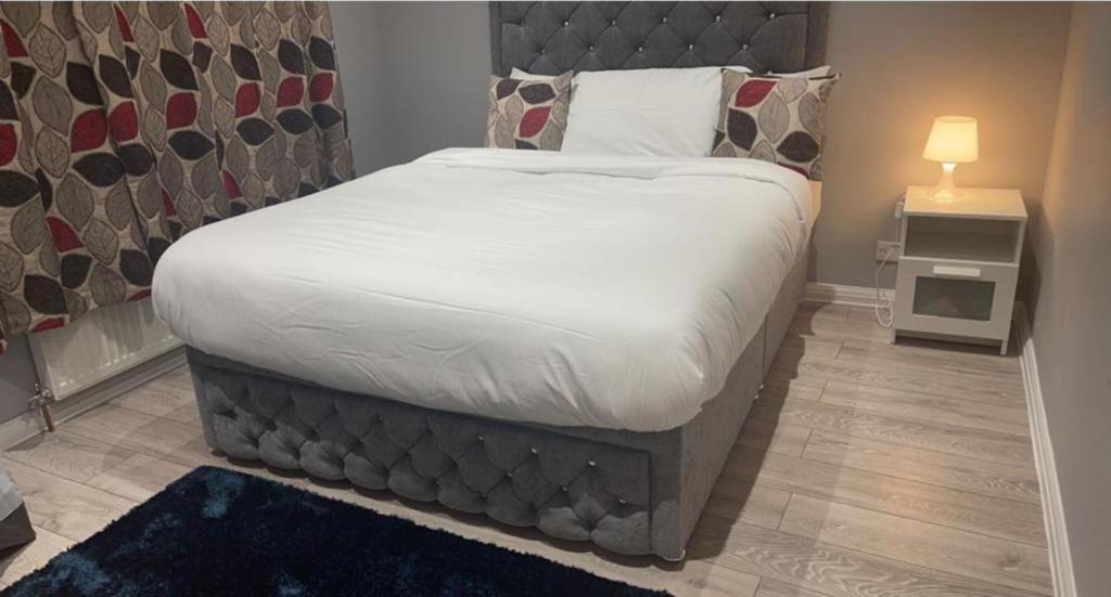 Hevs Heavenly apartment with steam shower and free parking photo