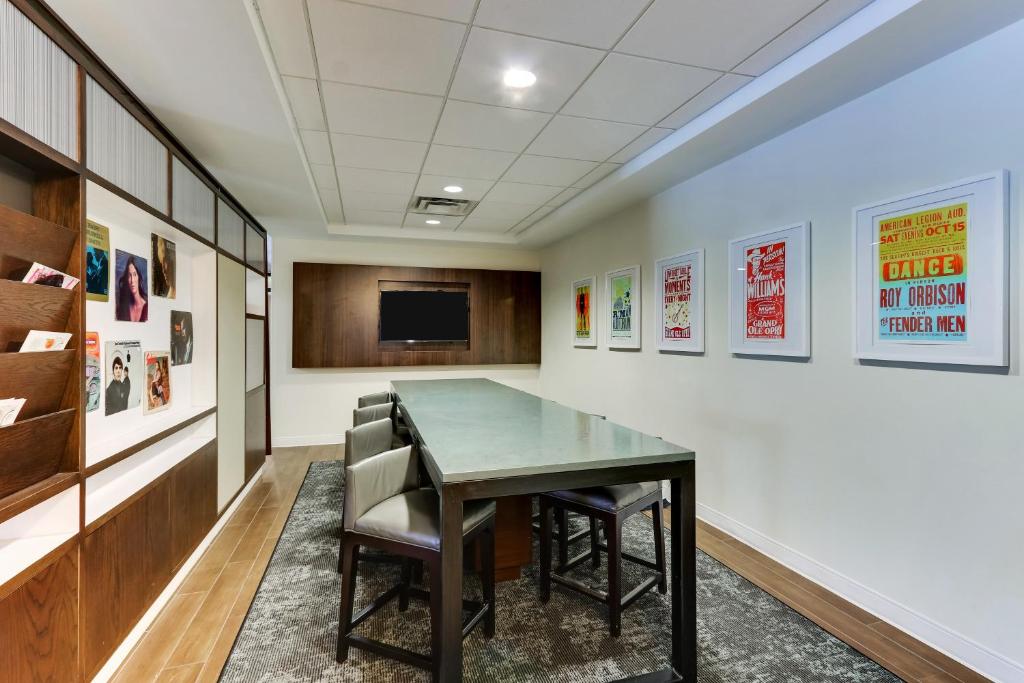 Exterior view, Holiday Inn Franklin - Cool Springs By IHG in Franklin (TN)