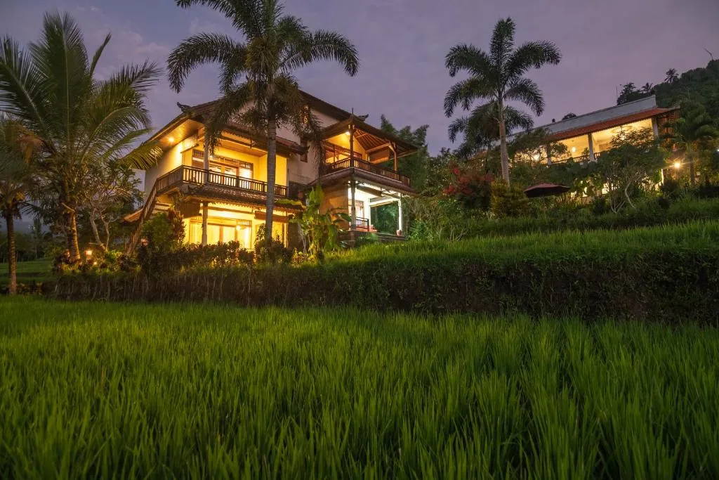 Lesong Hotel and Restaurant, hotel in Munduk
