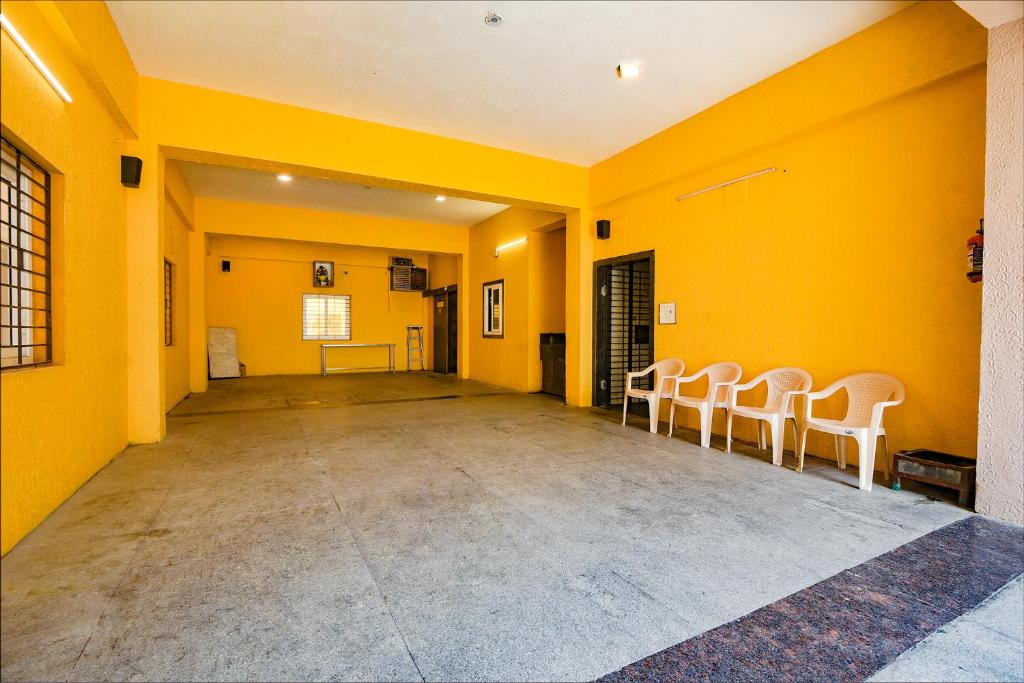 FabHotel Vijaylakshmi Stay Inn photo
