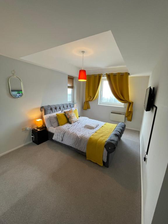 The Reflection Apartment , With river Thames view photo