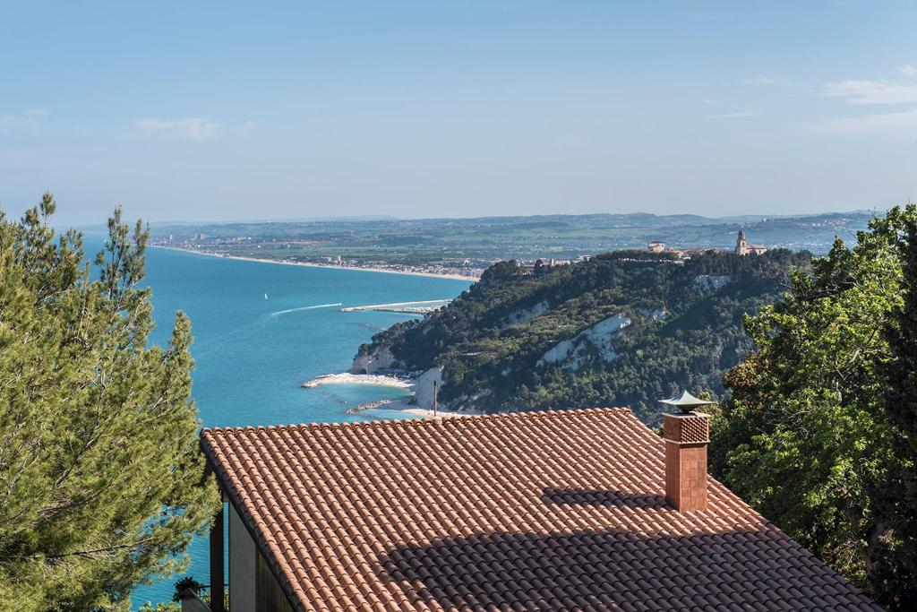 S267 - Sirolo - porzione di villa singola immersa nel verde del Monte Conero - 4