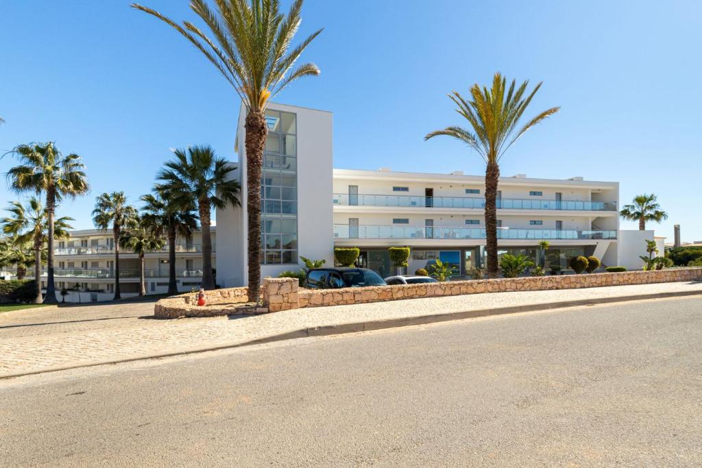 Varandas do Castelo By Garvetur — Hotel building in Albufeira, Faro