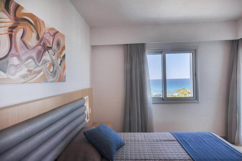 Vrissaki Hotel Apartments — Hotel rooms in Protaras, Famagusta Region