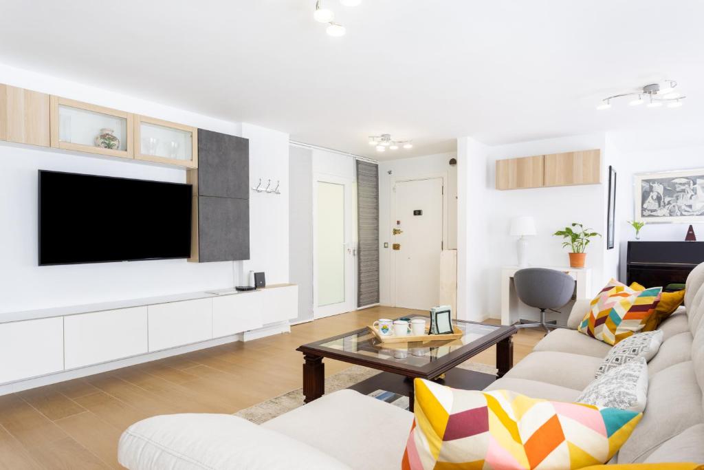 Home2Book Elegance City Center Apartment - 1