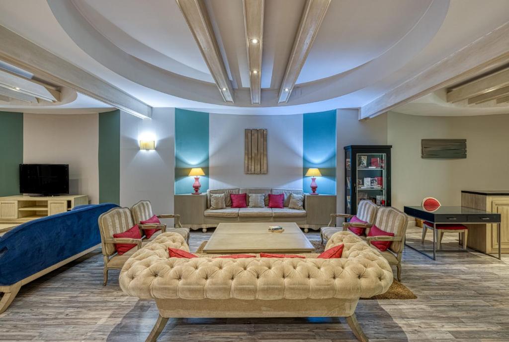 Virgen de los Reyes, Sevilla