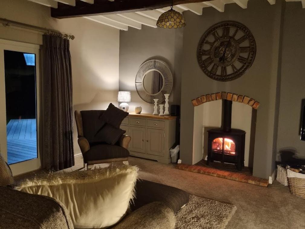Photo 7 of Paddock Cottage - Romantic Bolthole In Rural Idyll