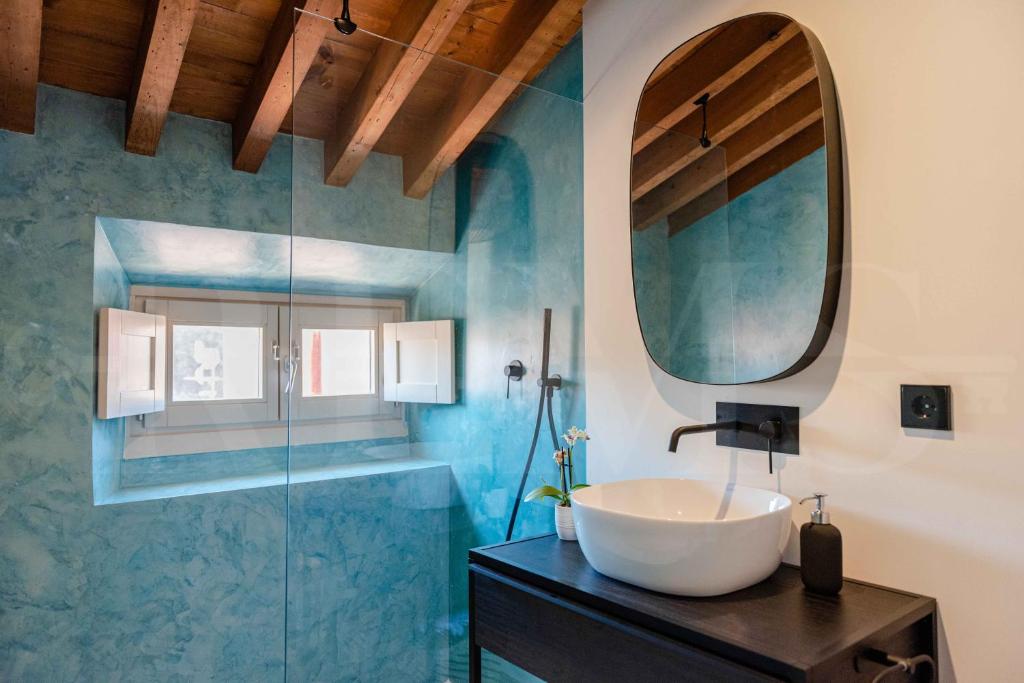 Superb mediterranean attic in the heart of Malaga by REMS - 3