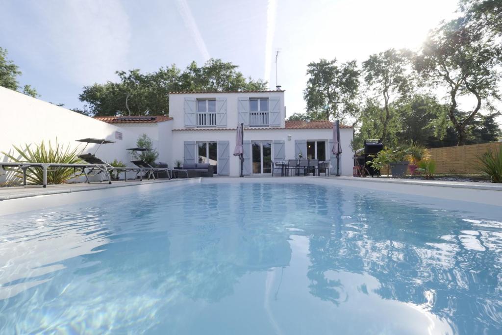 Villa avec piscine pour 8 - 1