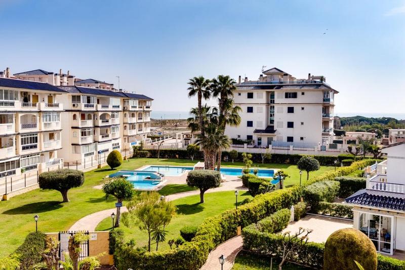 Apartamento cerca de la playa La Mata - 3