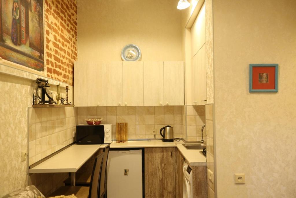 Luky apartment on Rustaveli Ave. photo