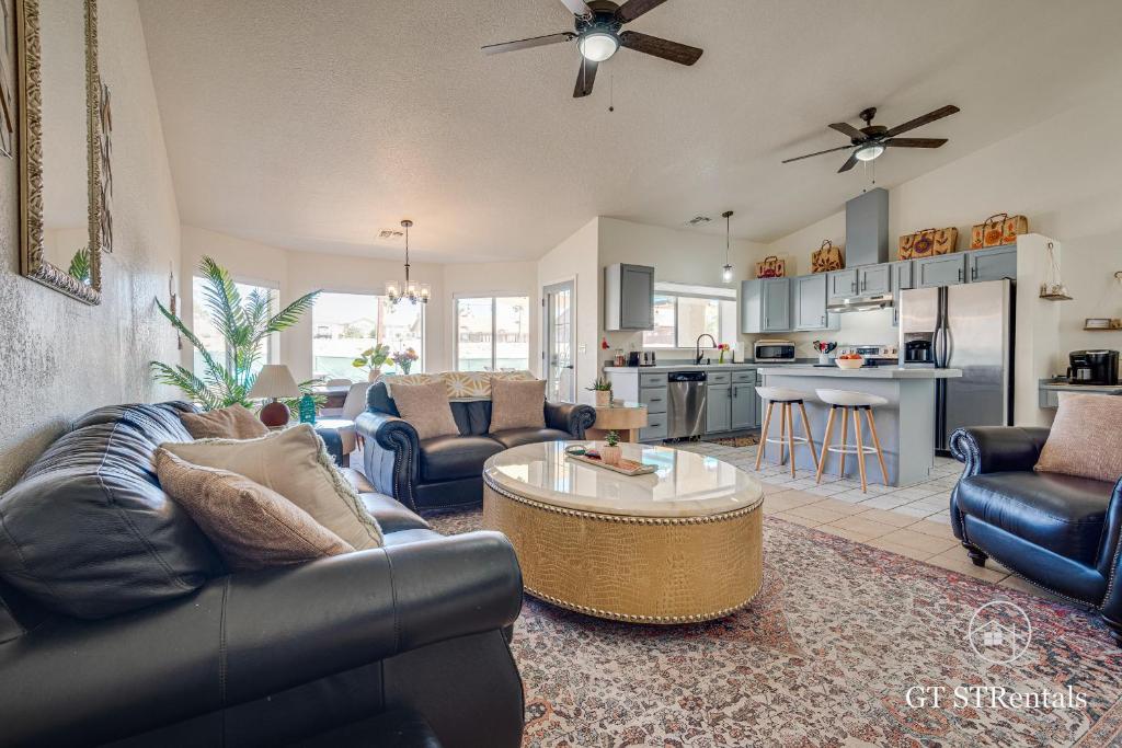 FRESHWATER FUN - Pet & Family Friendly with Great Location!, Bullhead City