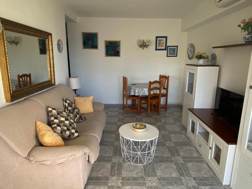 Cozy apartment with first line seaview in perfect location, near the Marina - 5