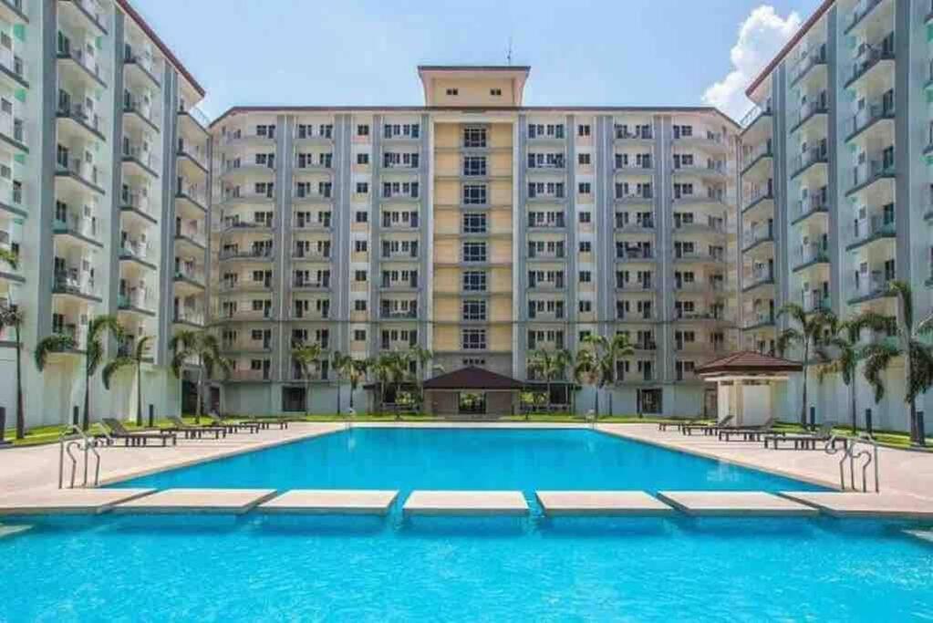 Escape N Chill Inn Affordable 1BR Condo Unit in Paranaque Near Airport with WIFI and Netflix photo
