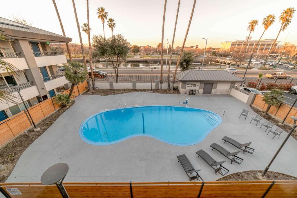 Studio 6 Suites Stockton, CA Waterfront photo