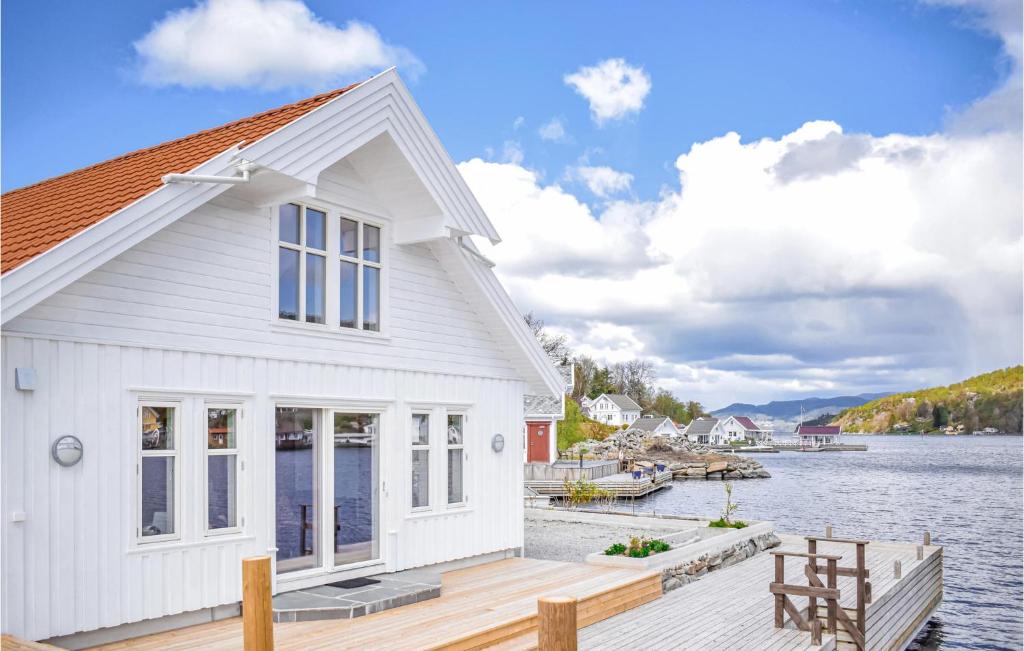 Stunning Home In Skjoldastraumen With 1 Bedrooms