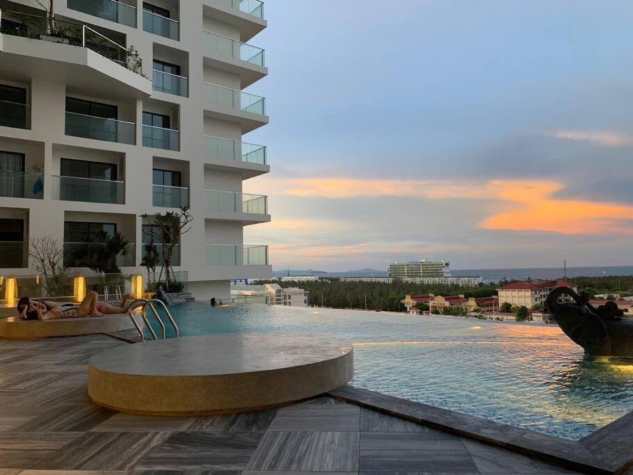 Apec 5 sao Tuy Hoa Phu Yen-QQ'House View Thanh Pho photo