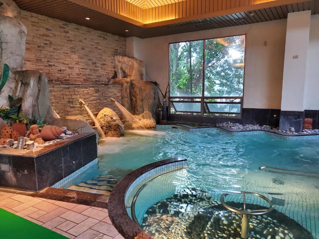 スイミングプール