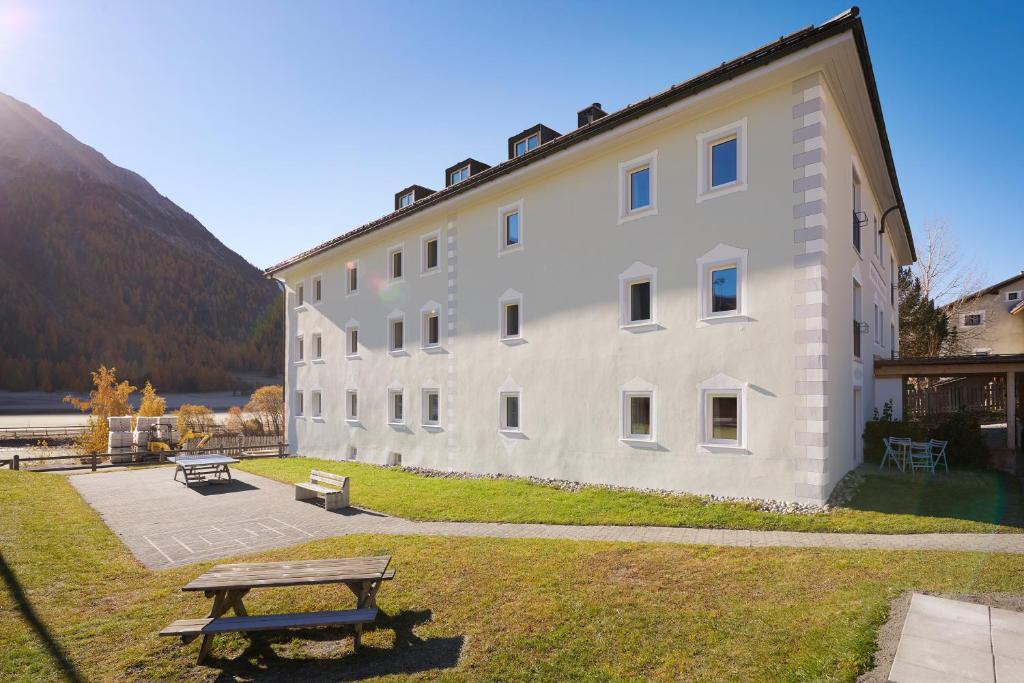 Reka-Ferienanlage Madulain - 3