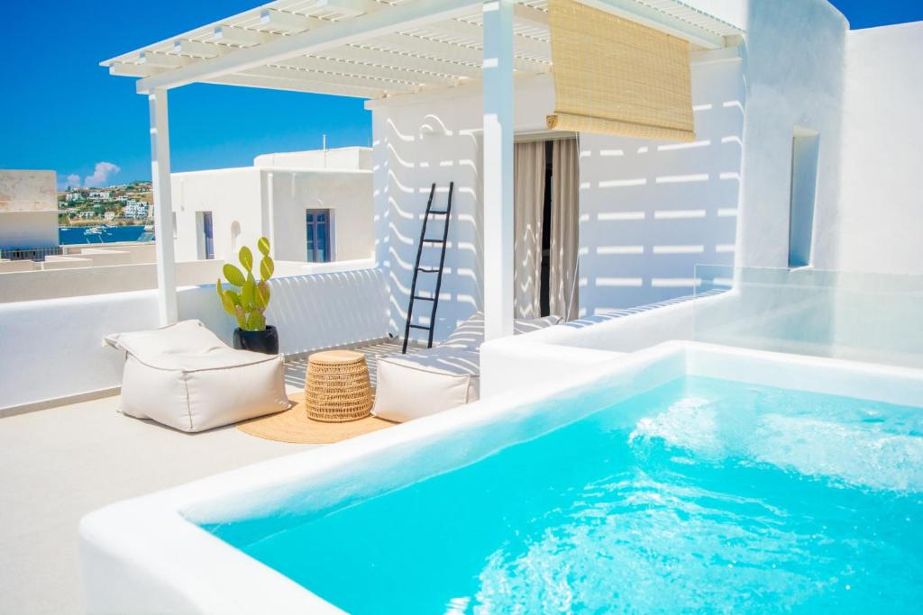 White Blossom — Hotel in Paros Island