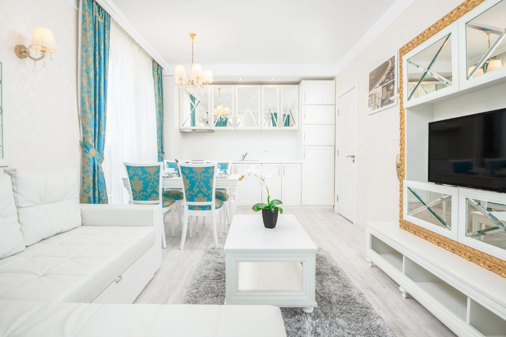 Harmony Suites Saint Vlas photo