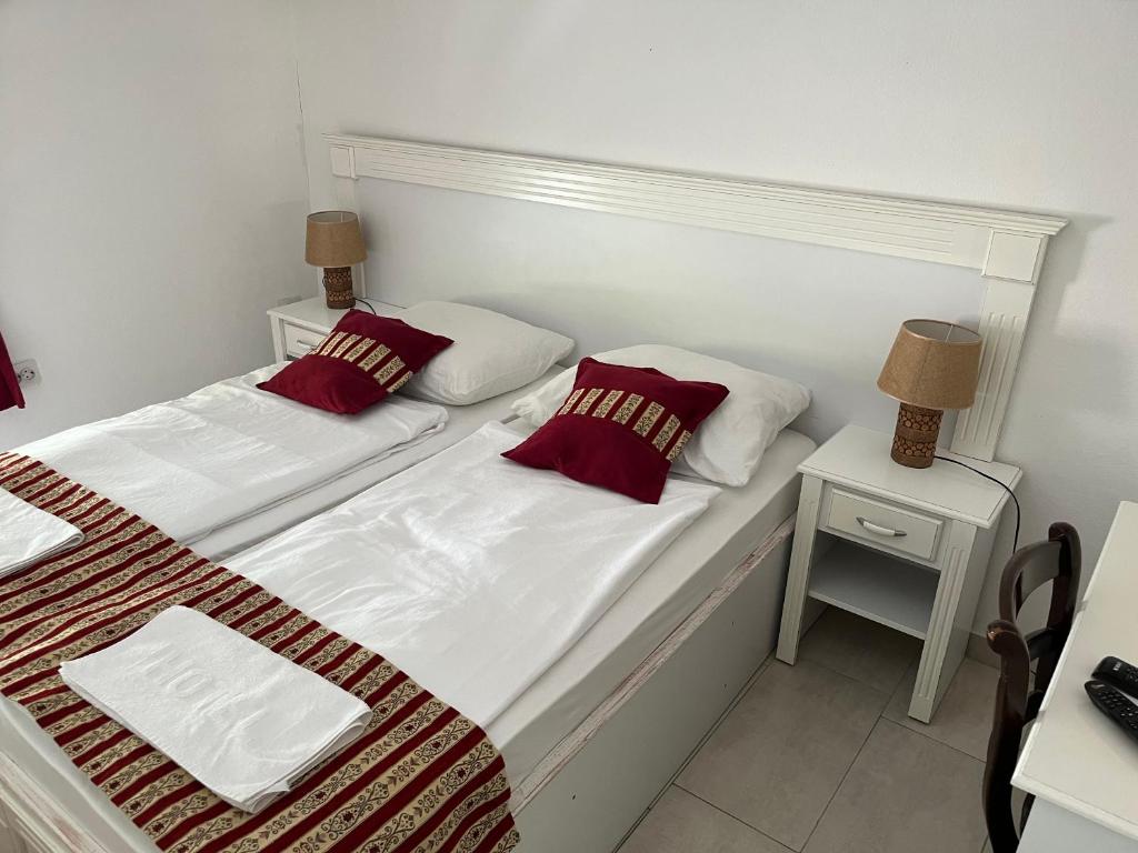 Rooms and Apartments Neron Bihac photo
