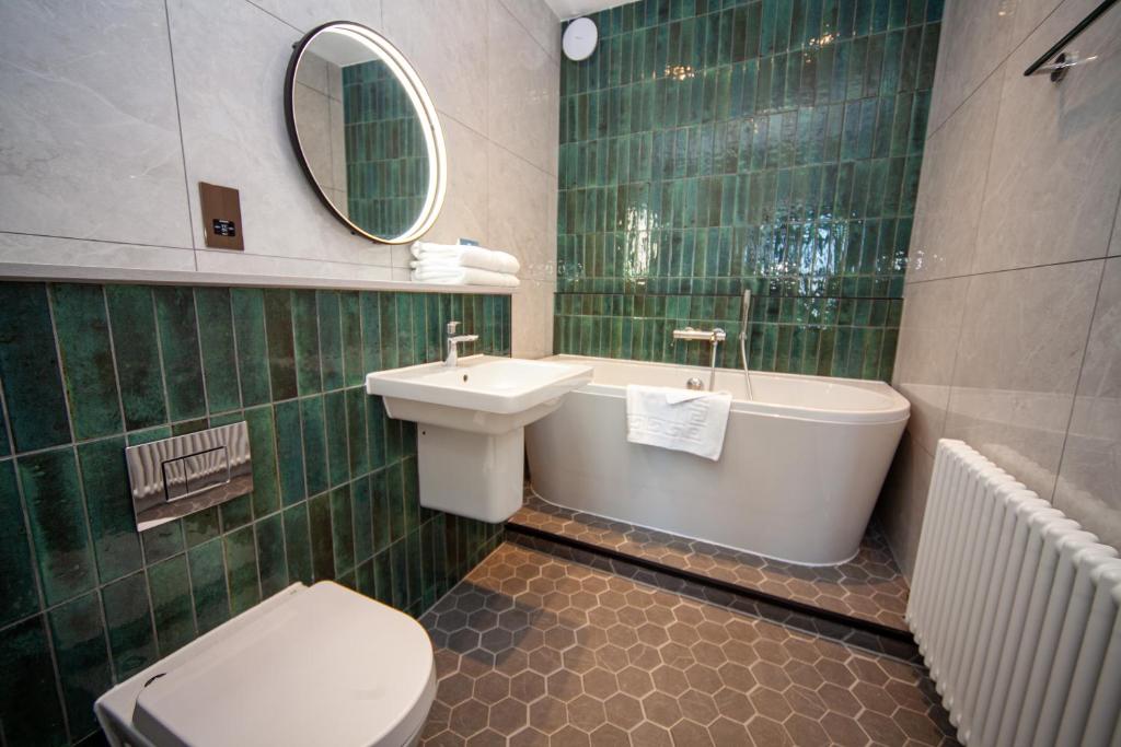 Highfield Hotel photo