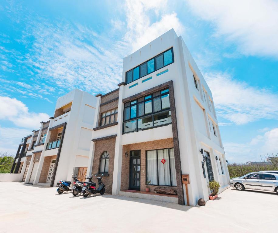 헬로 인 호텔 이미지 1