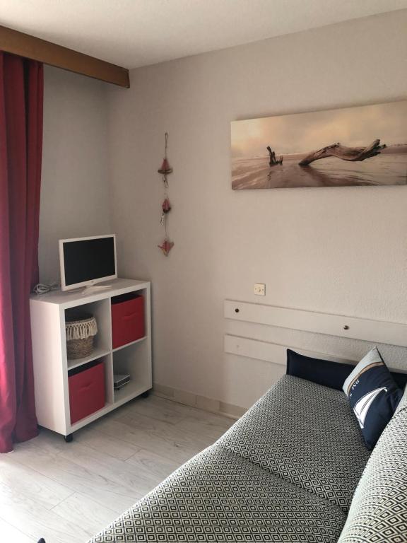 studio avec climatisation WIFI parking piscine - 1