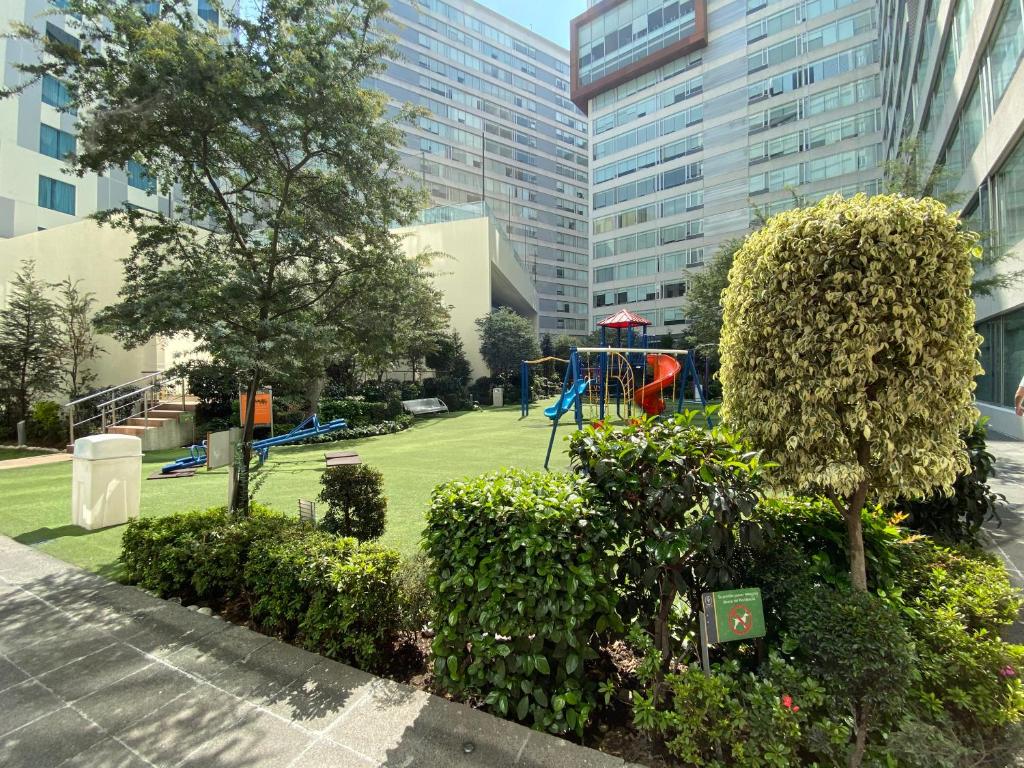 Apartamento de 2 habitaciones junto al WTC - 2