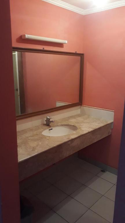 LIPPO CARITA 3 bedroom langsung pantai photo