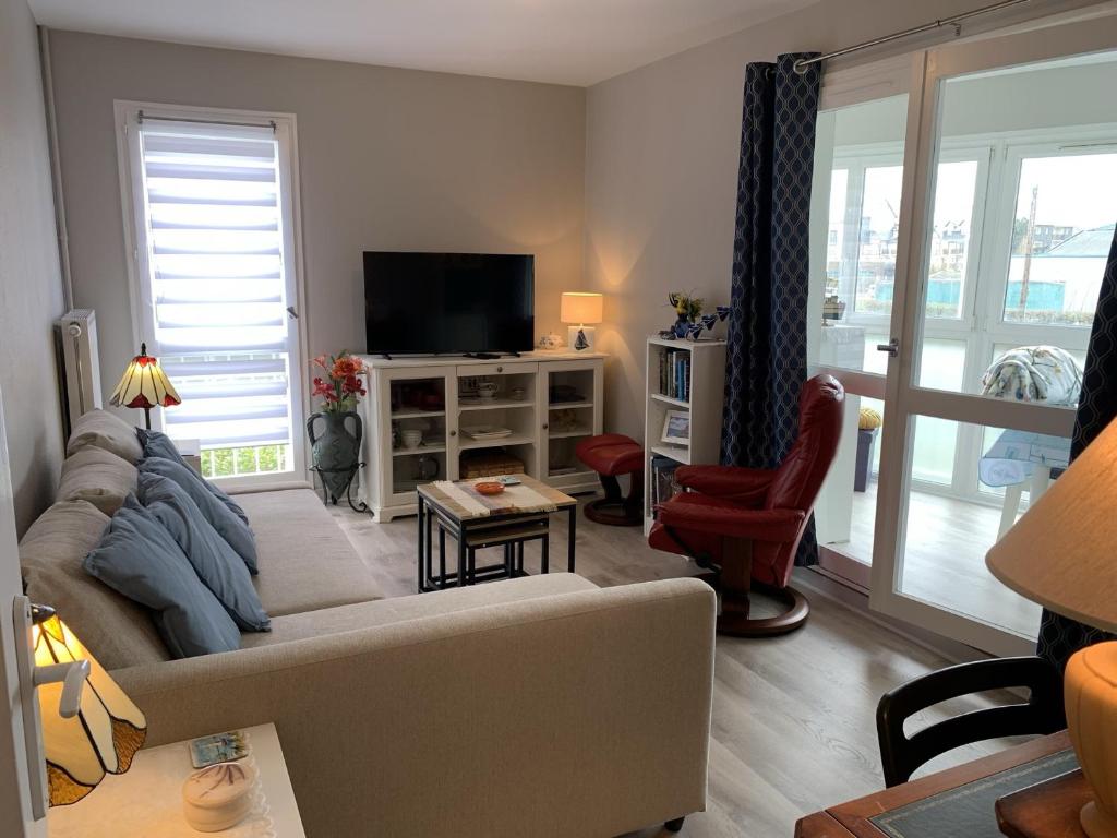 Charmant T2 à Cabourg, proche centre et plage, calme, loggia, ascenseur, animaux acceptés - FR-1-487-337 - 2